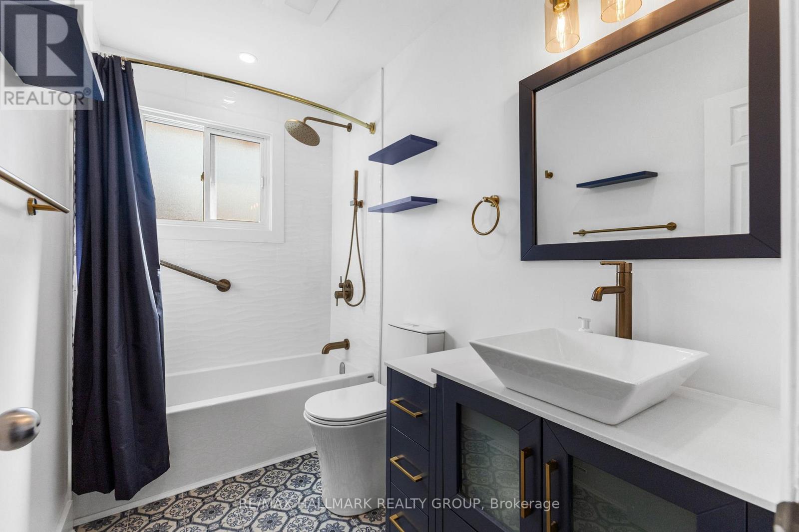 1902 Rosebella Avenue