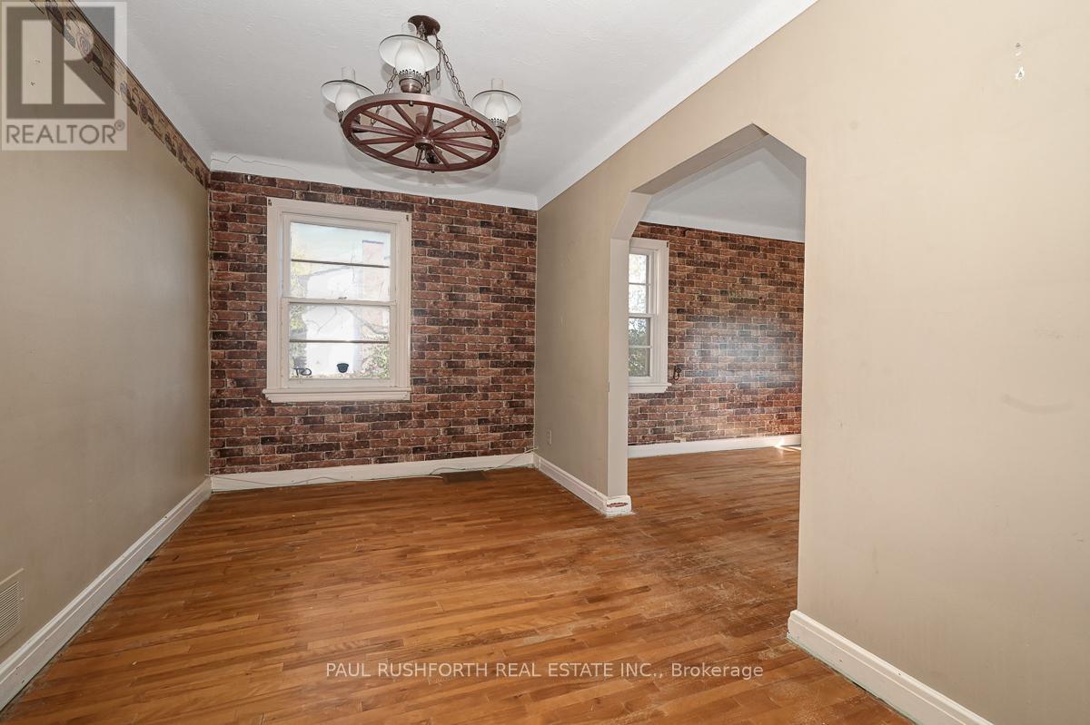 39 Cote De Neiges Road