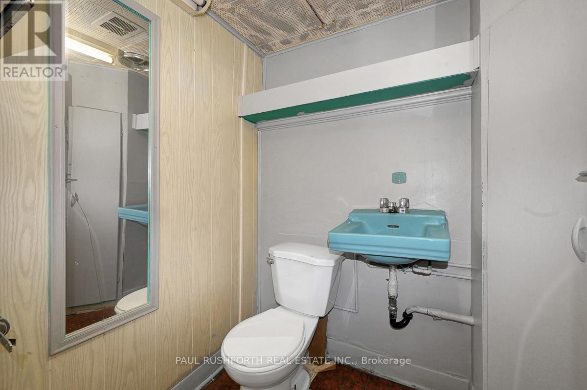 39 Cote De Neiges Road