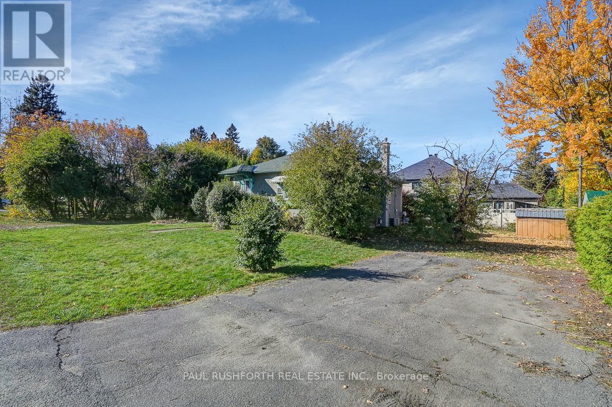 39 Cote De Neiges Road