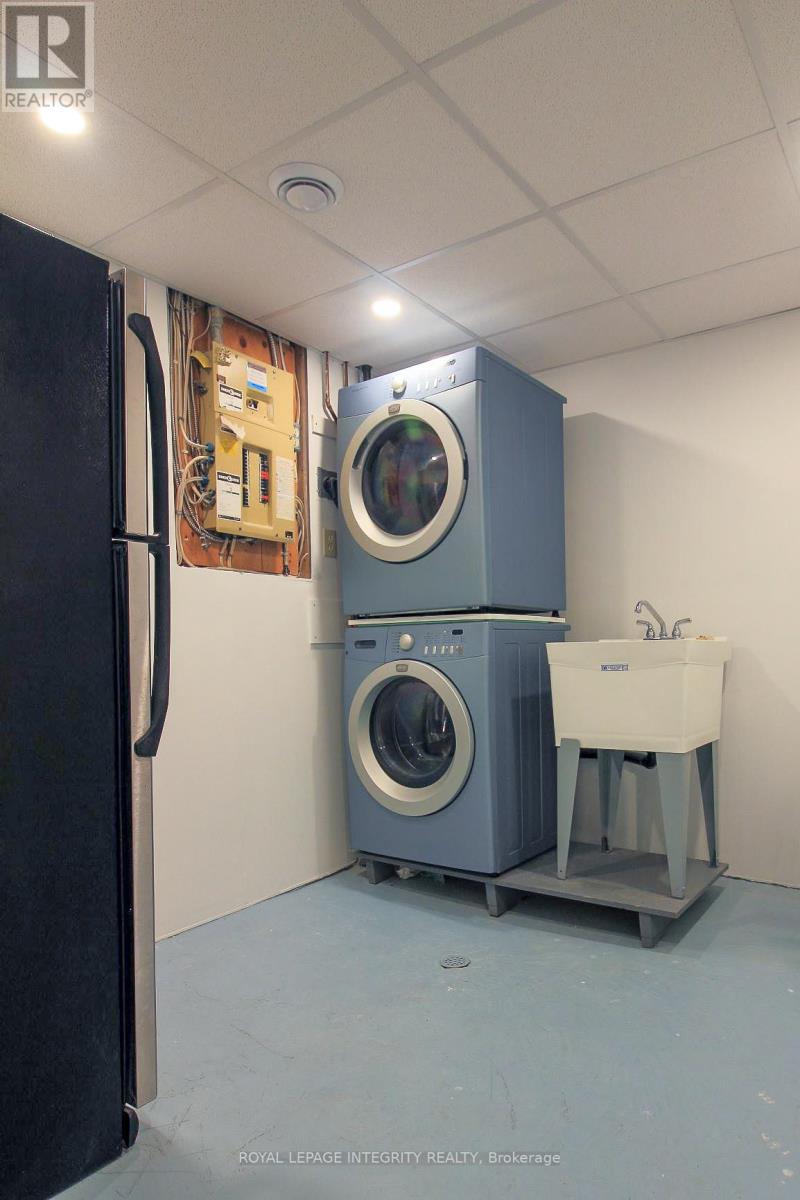 1080 Des Ormes Place