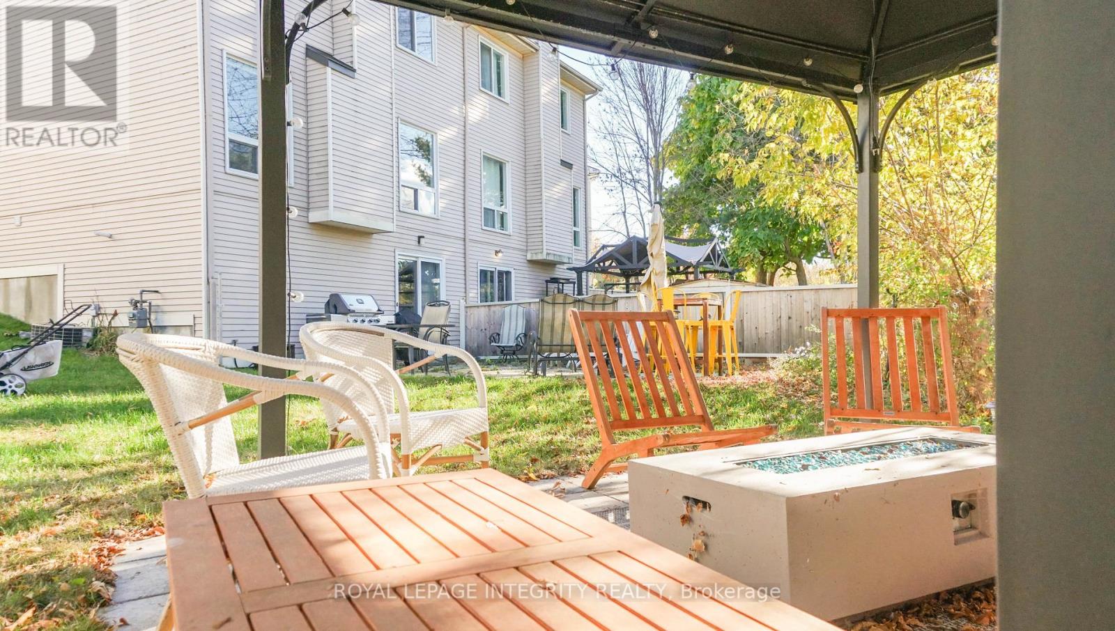 1080 Des Ormes Place