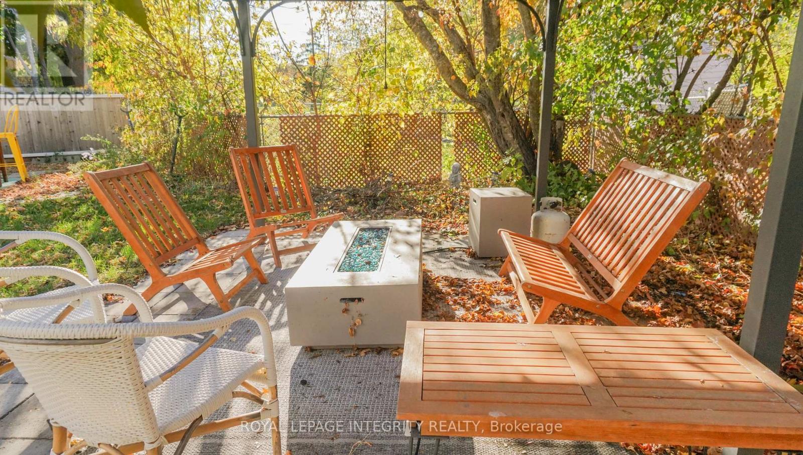 1080 Des Ormes Place