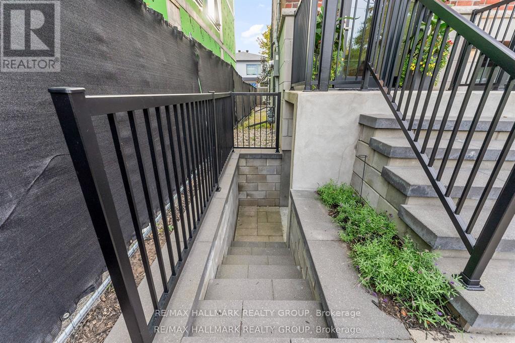 396 Roosevelt Avenue