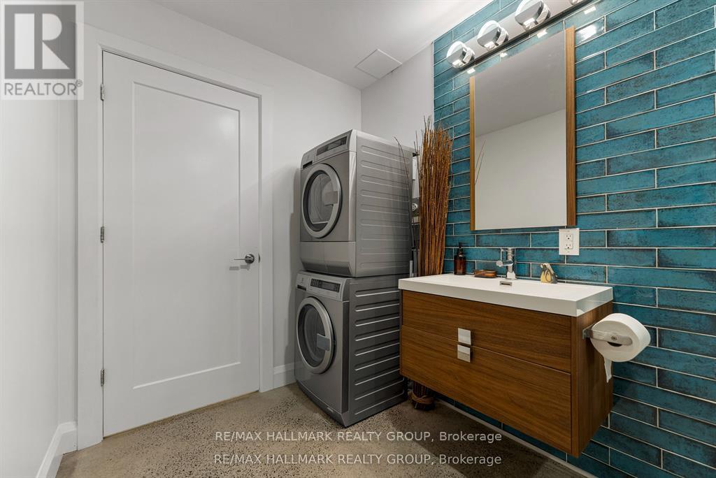 396 Roosevelt Avenue