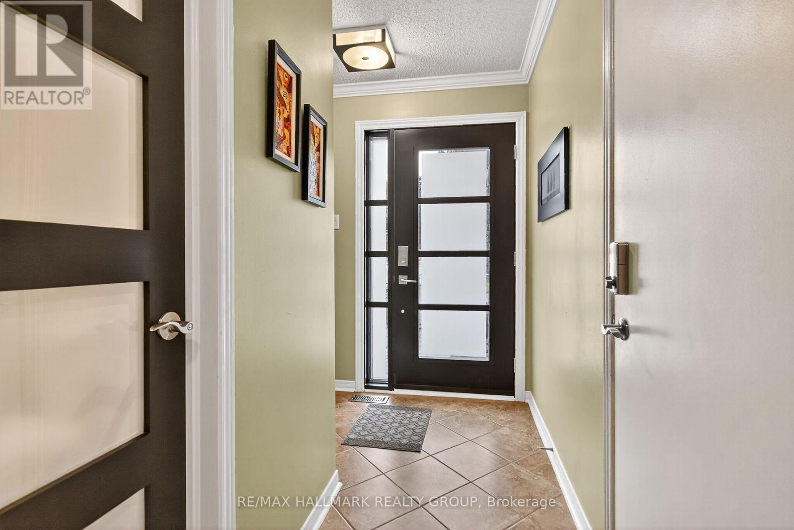 1415 Caravel Crescent