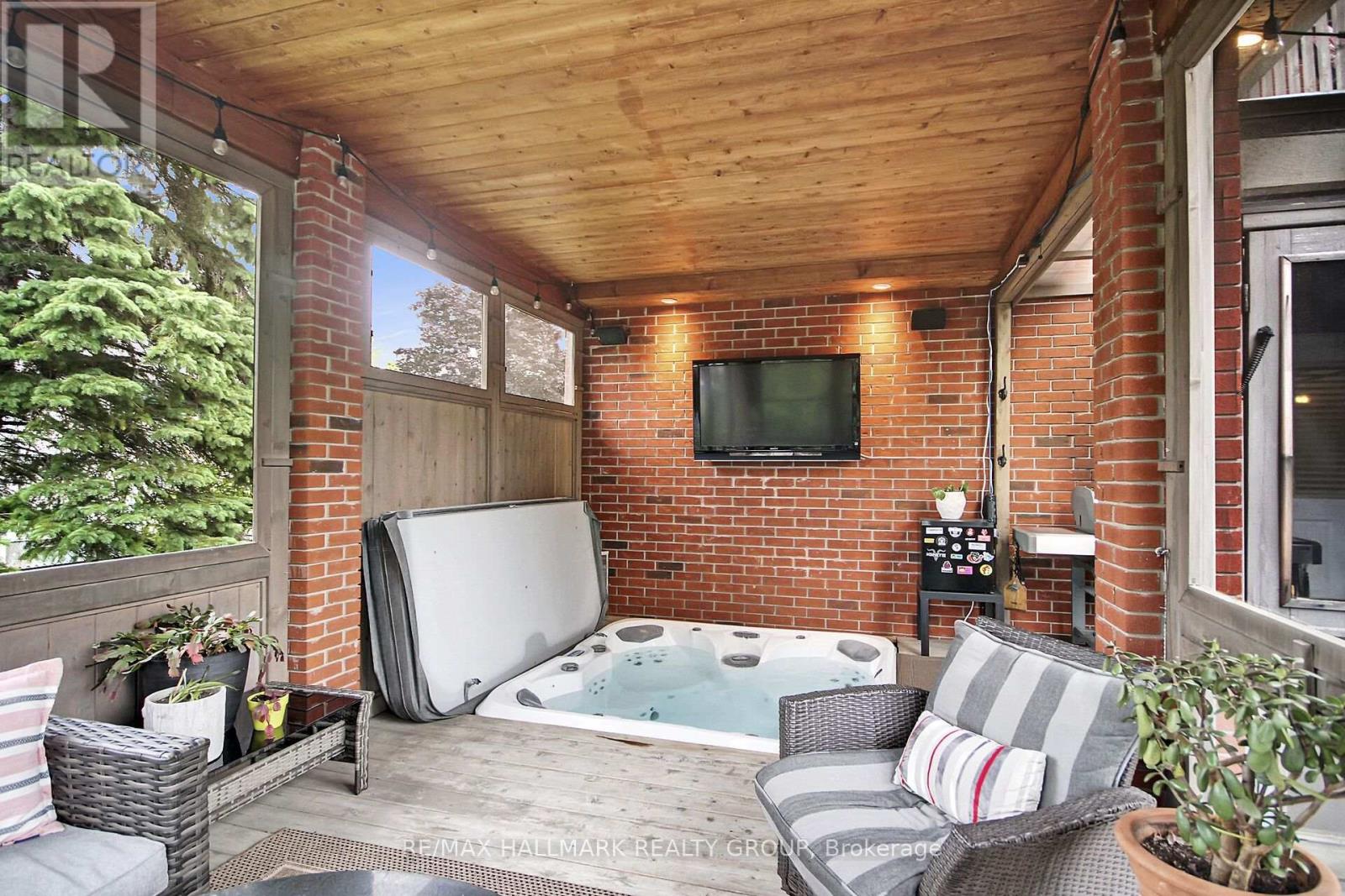 13 Beechgrove Gardens