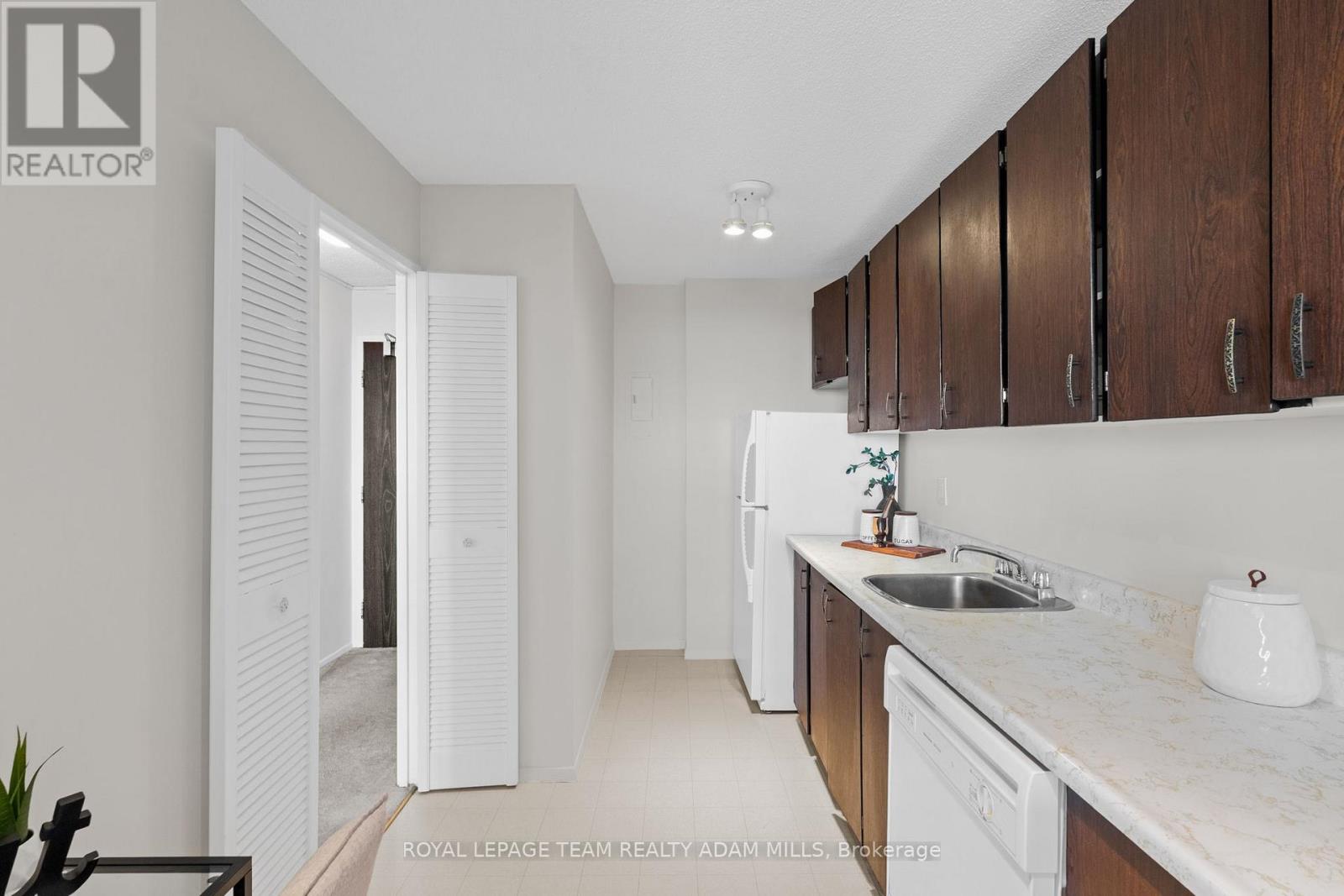 1707 - 1785 Frobisher Lane