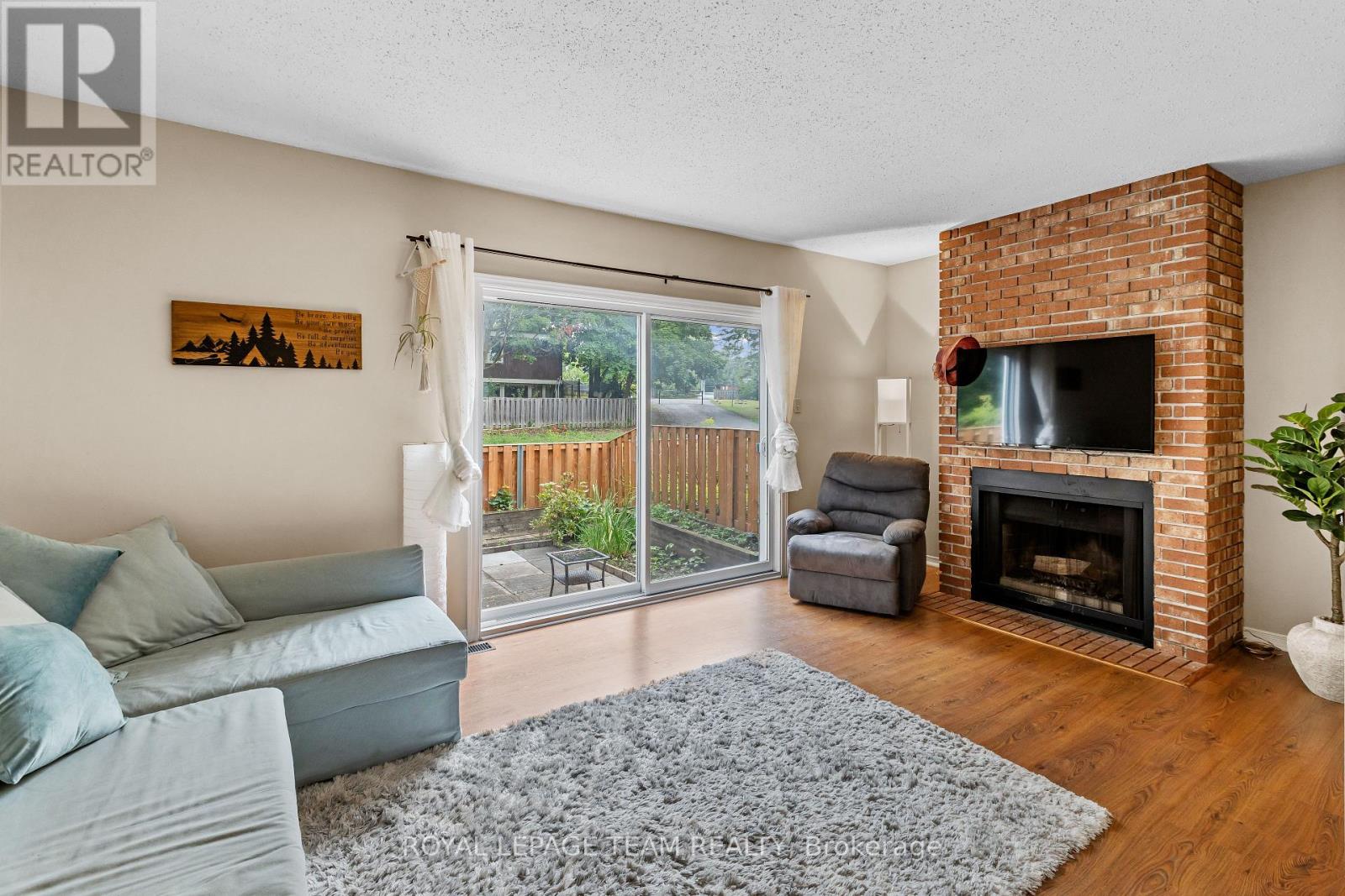 1120 Chimney Hill Way