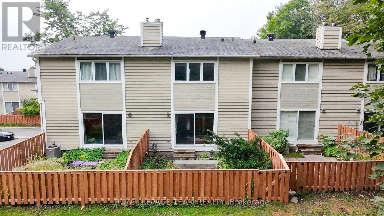 1120 Chimney Hill Way