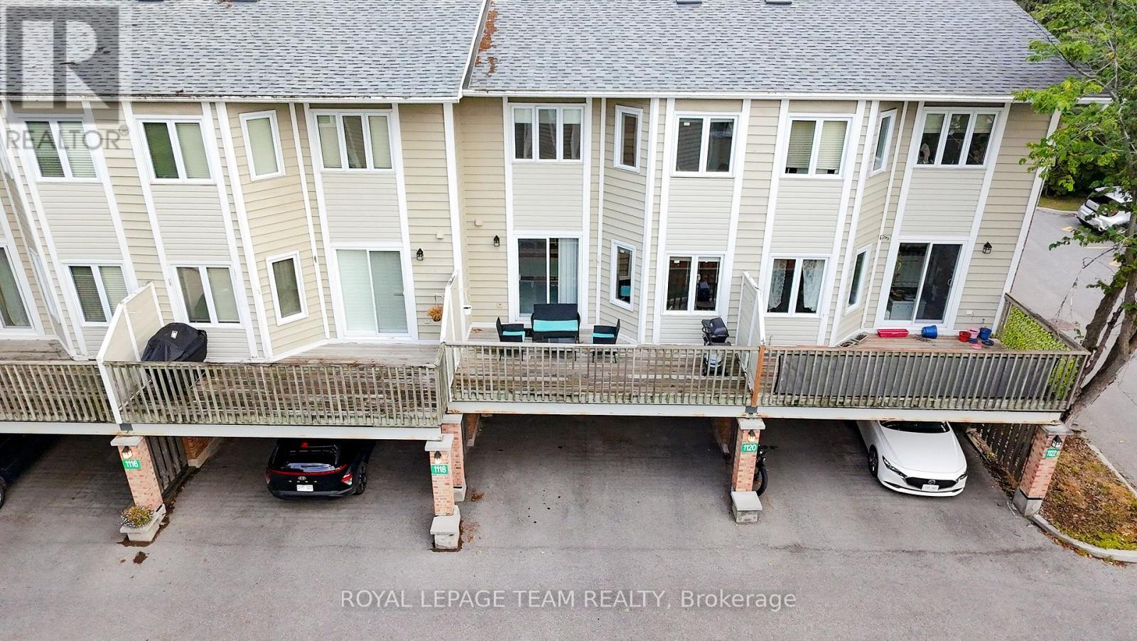 1120 Chimney Hill Way