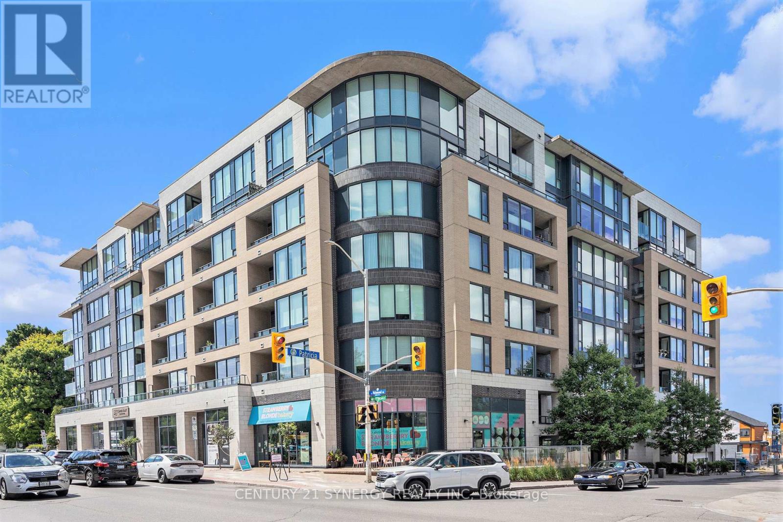 607 - 360 Patricia Avenue