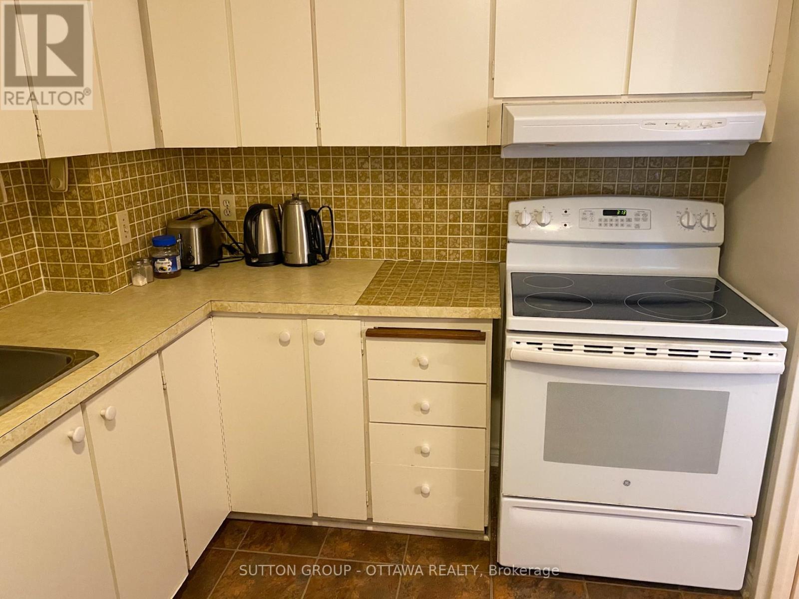 603 - 1599 Lassiter Terrace