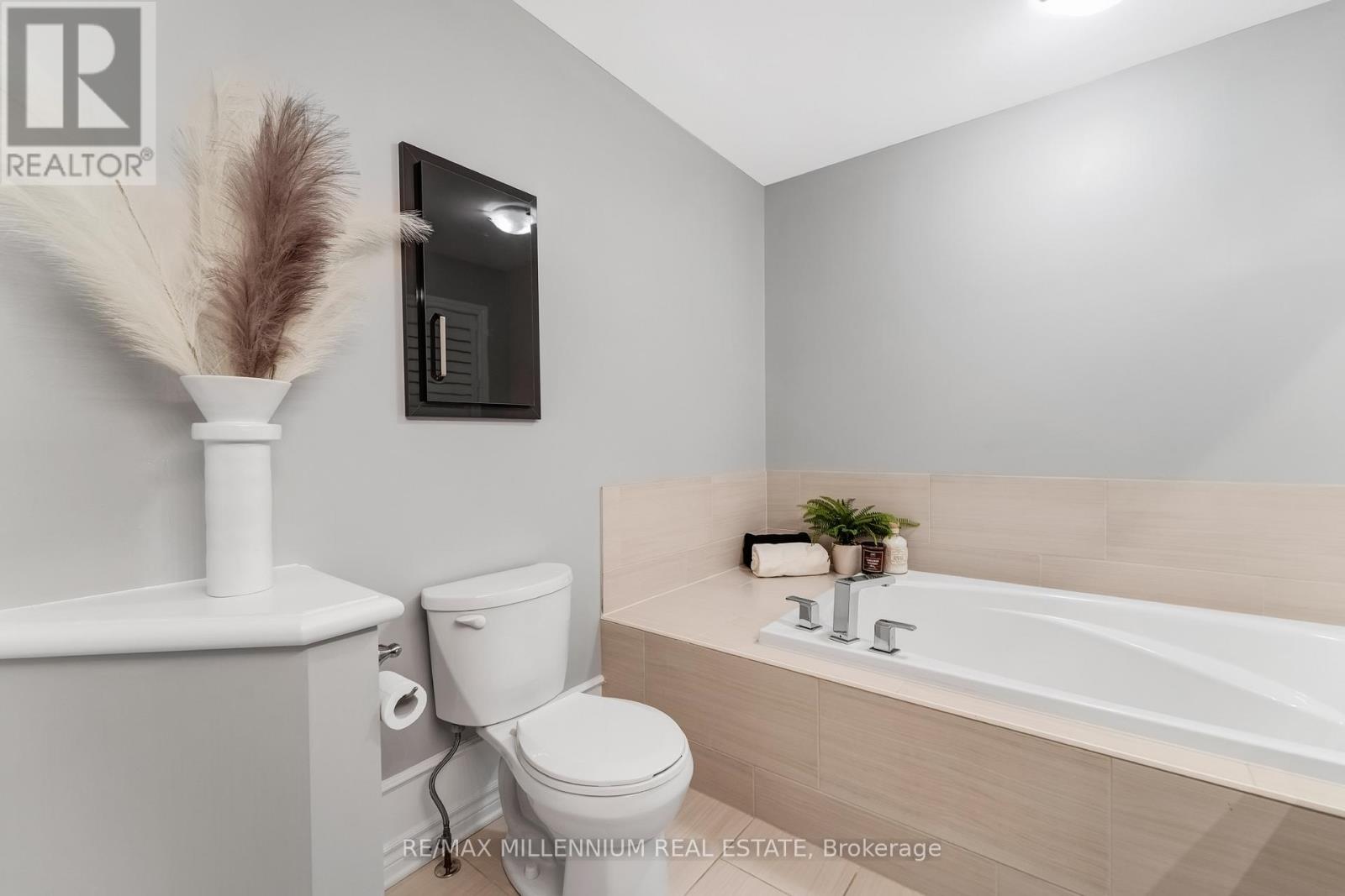 327 Ballinville Circle