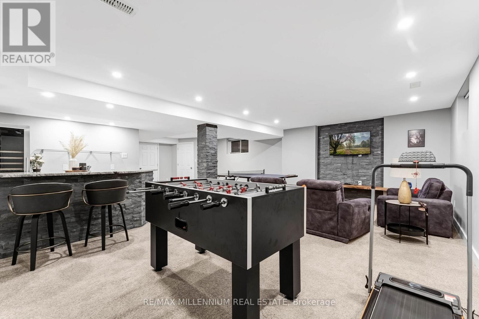 327 Ballinville Circle