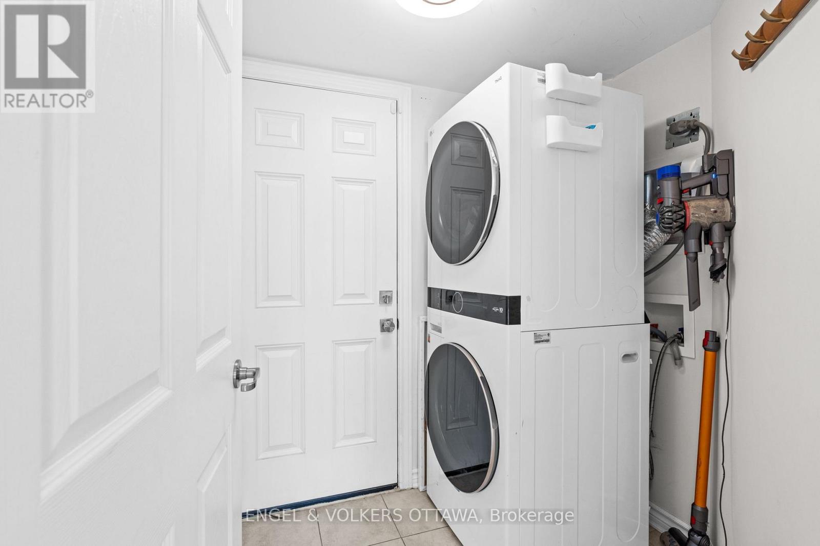 349 Pumpkinseed Crescent