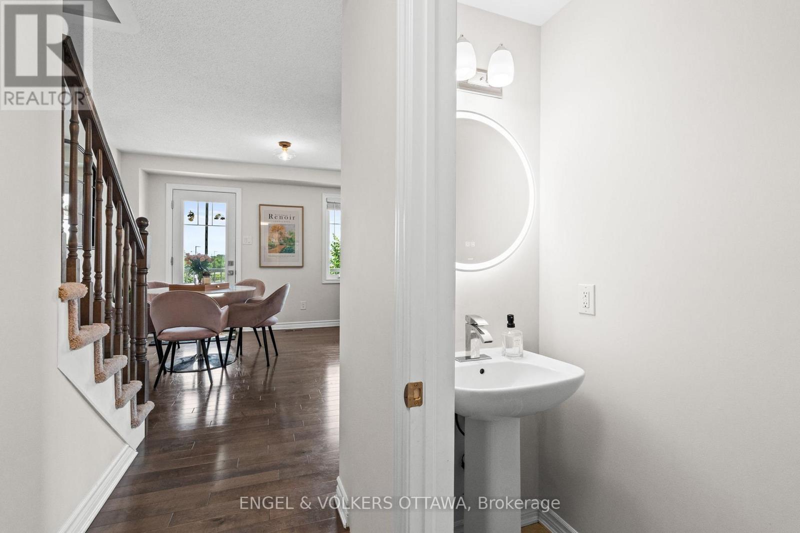 349 Pumpkinseed Crescent