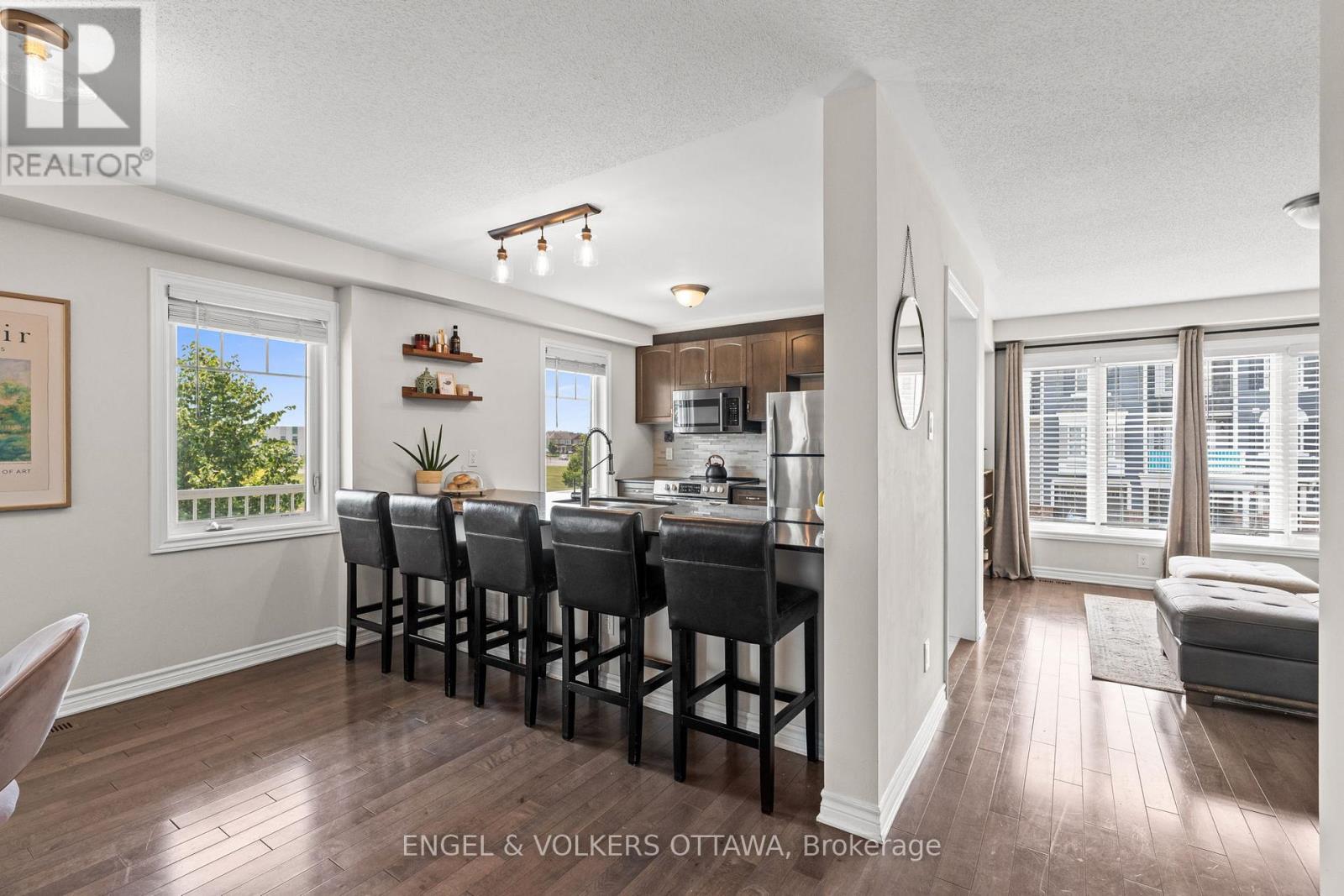 349 Pumpkinseed Crescent