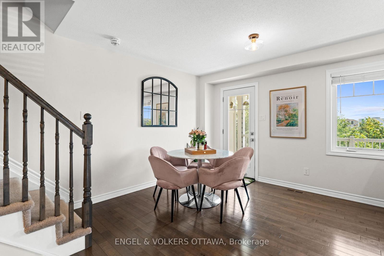 349 Pumpkinseed Crescent