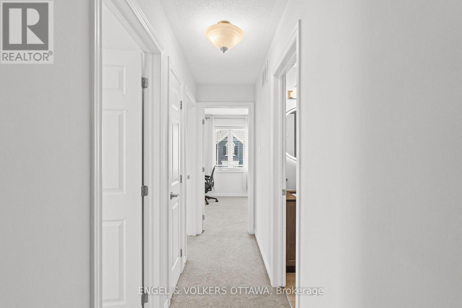 349 Pumpkinseed Crescent