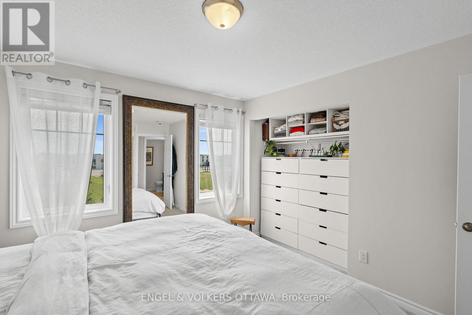 349 Pumpkinseed Crescent