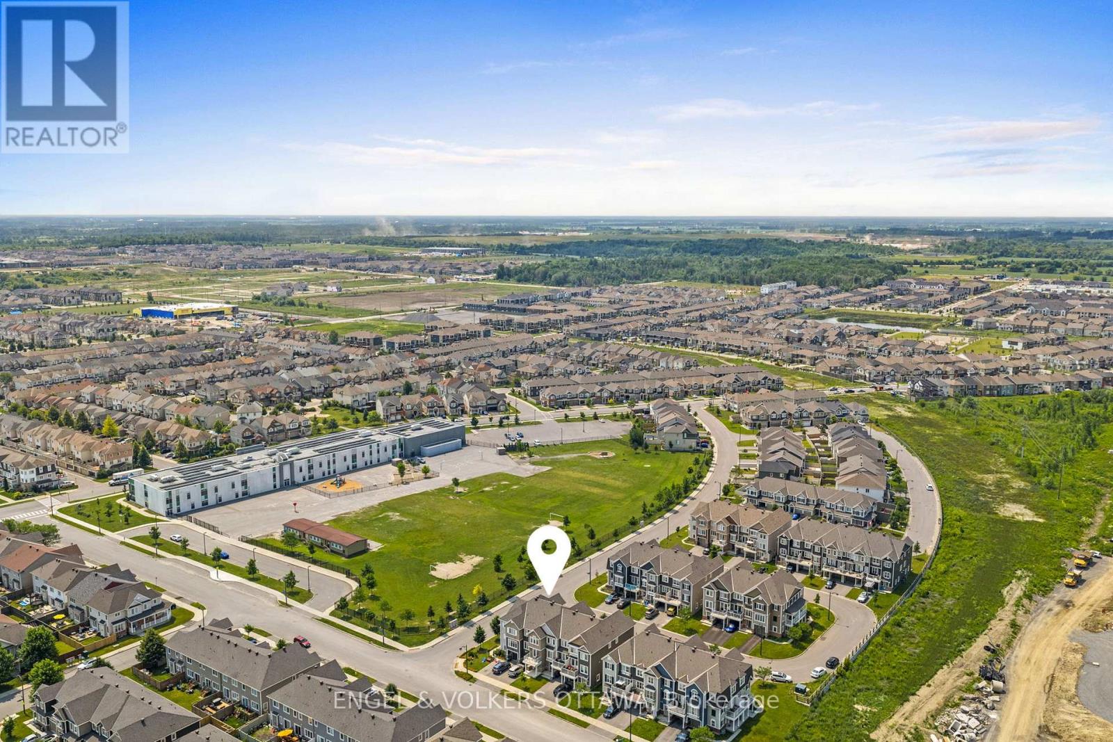 349 Pumpkinseed Crescent