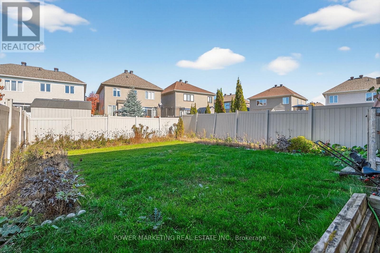 657 - 657 Clearbrook Drive N