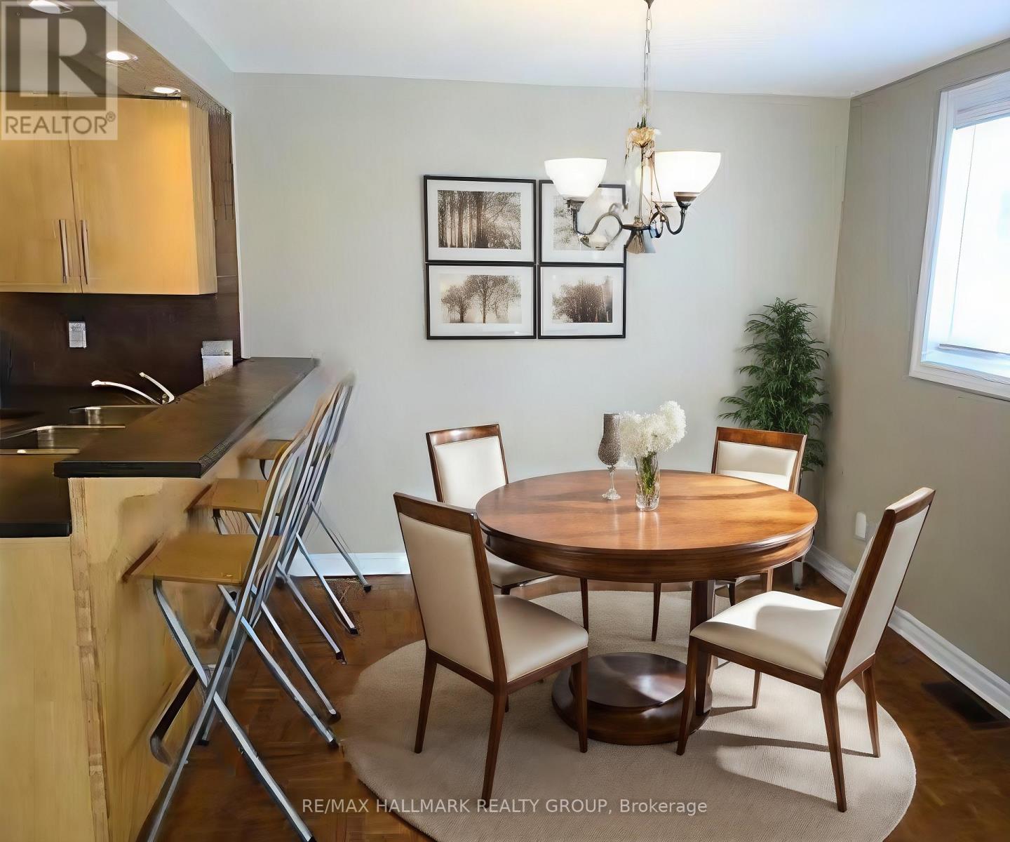 235 Ridgepark Private