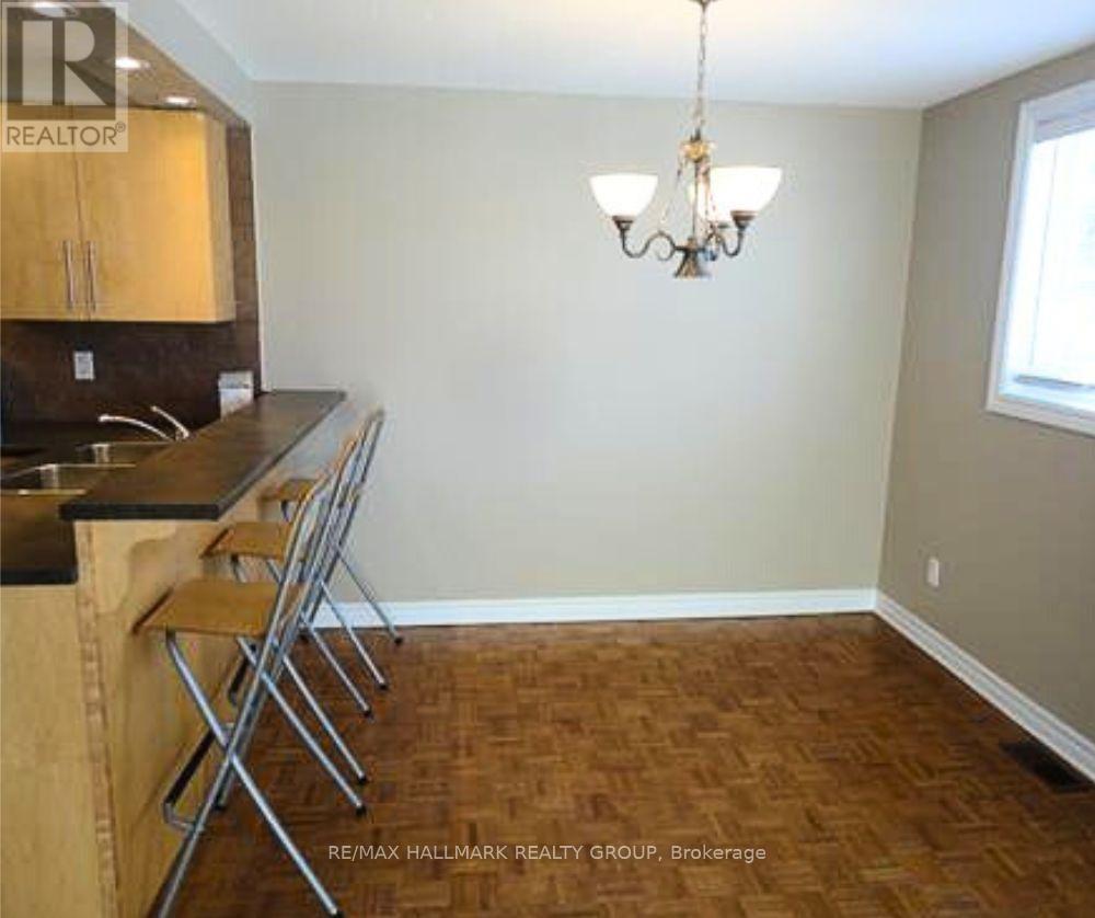 235 Ridgepark Private