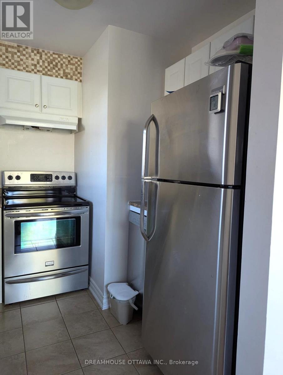 107 - 1490 Heron Road