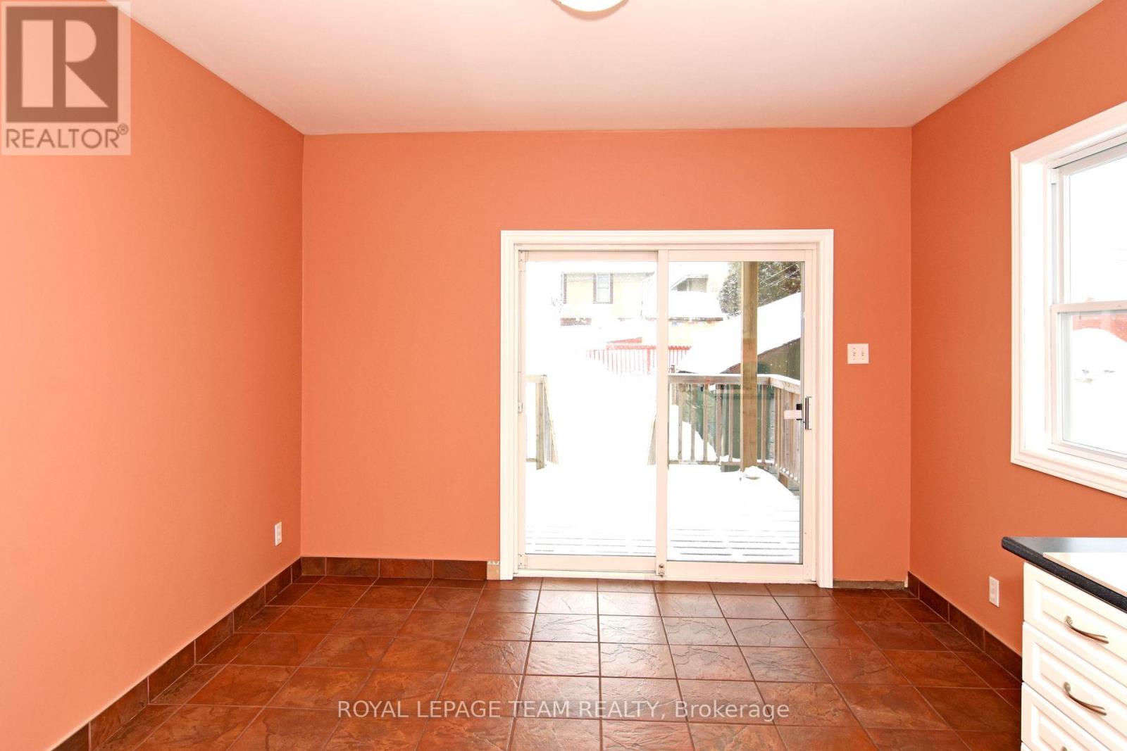 235 Cambridge Street N