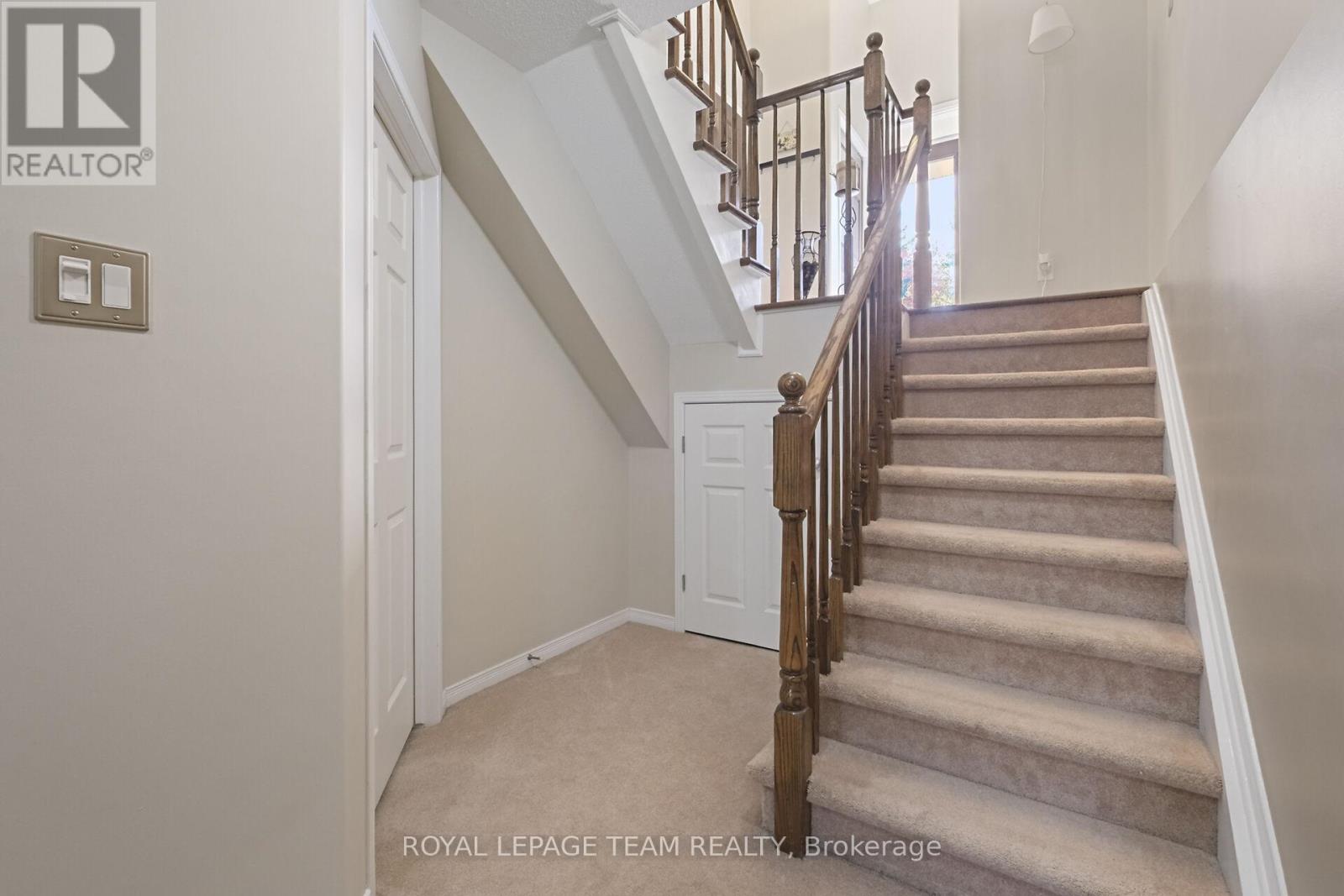 215 Parkrose Private