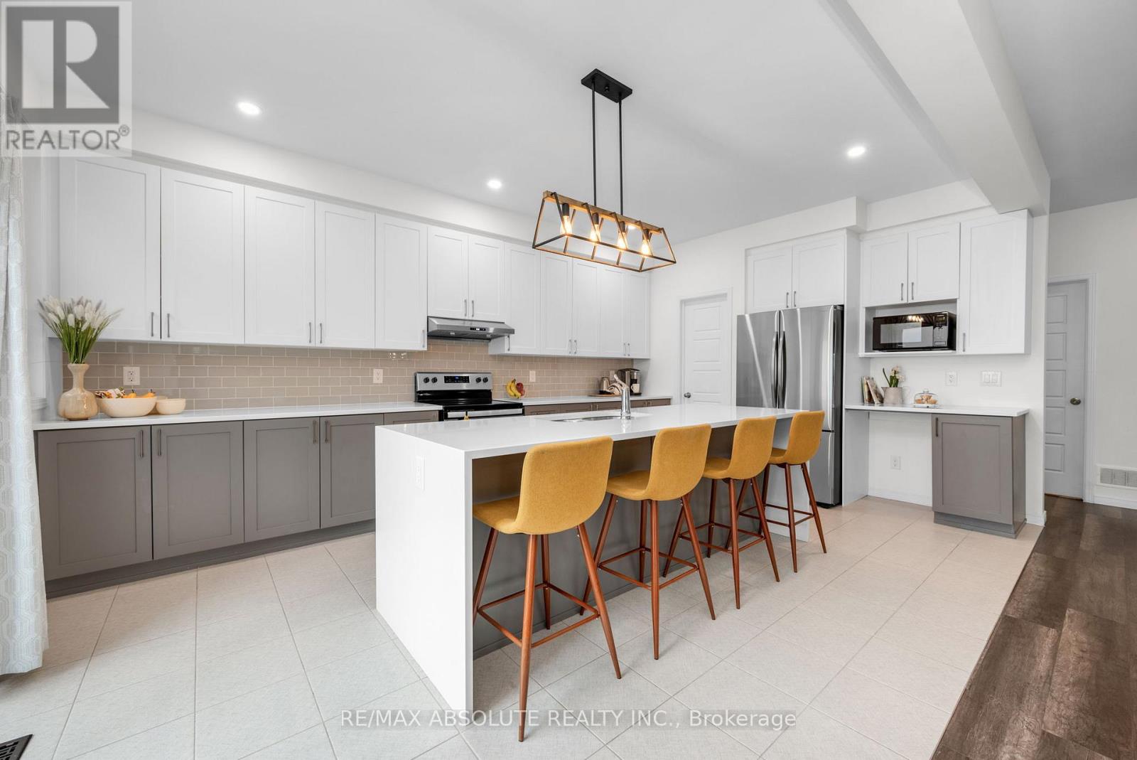 302 Haliburton Heights