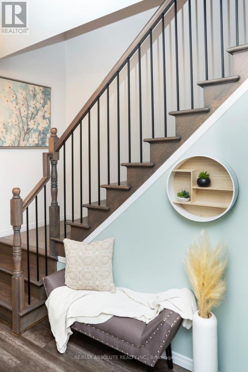 302 Haliburton Heights