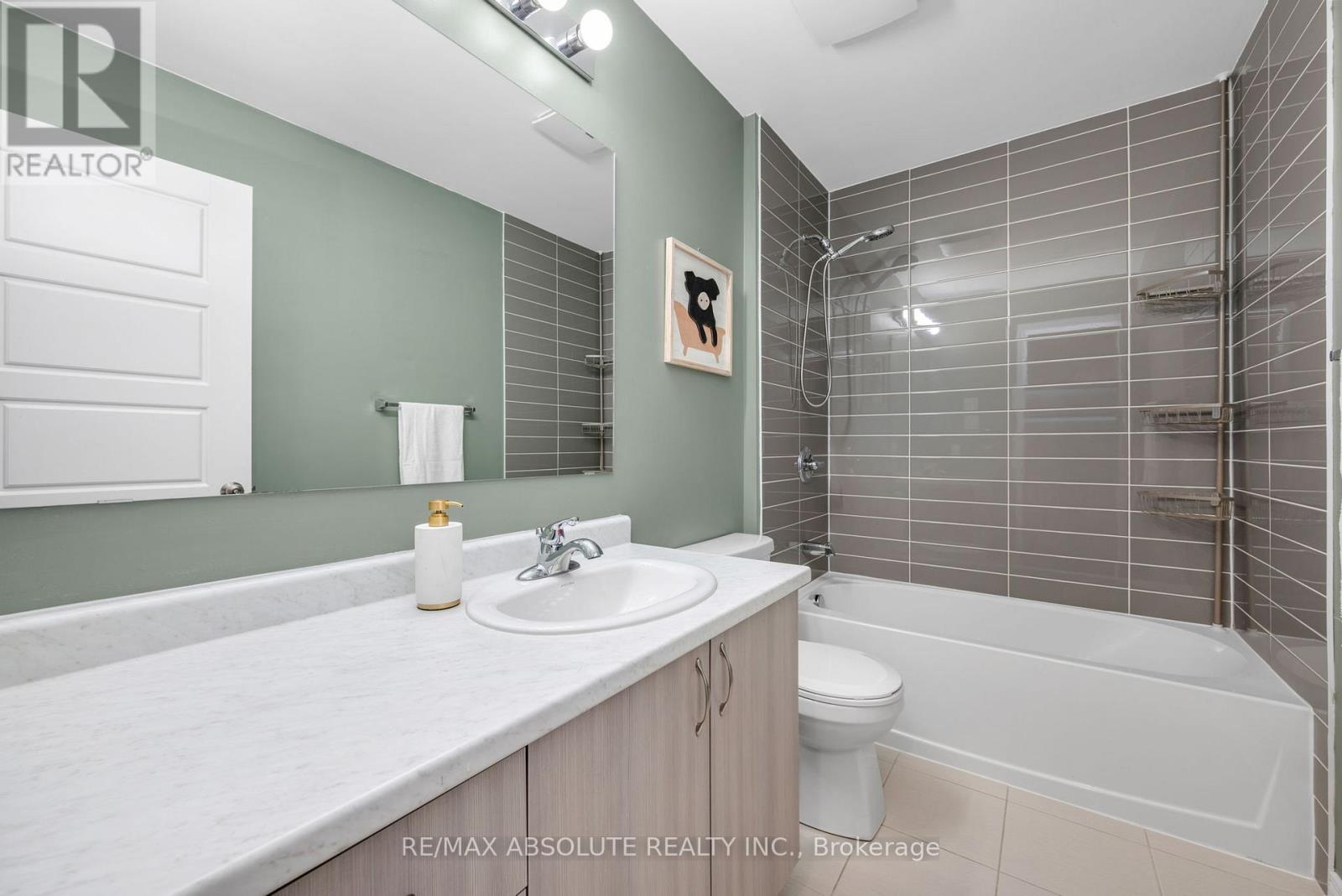 302 Haliburton Heights