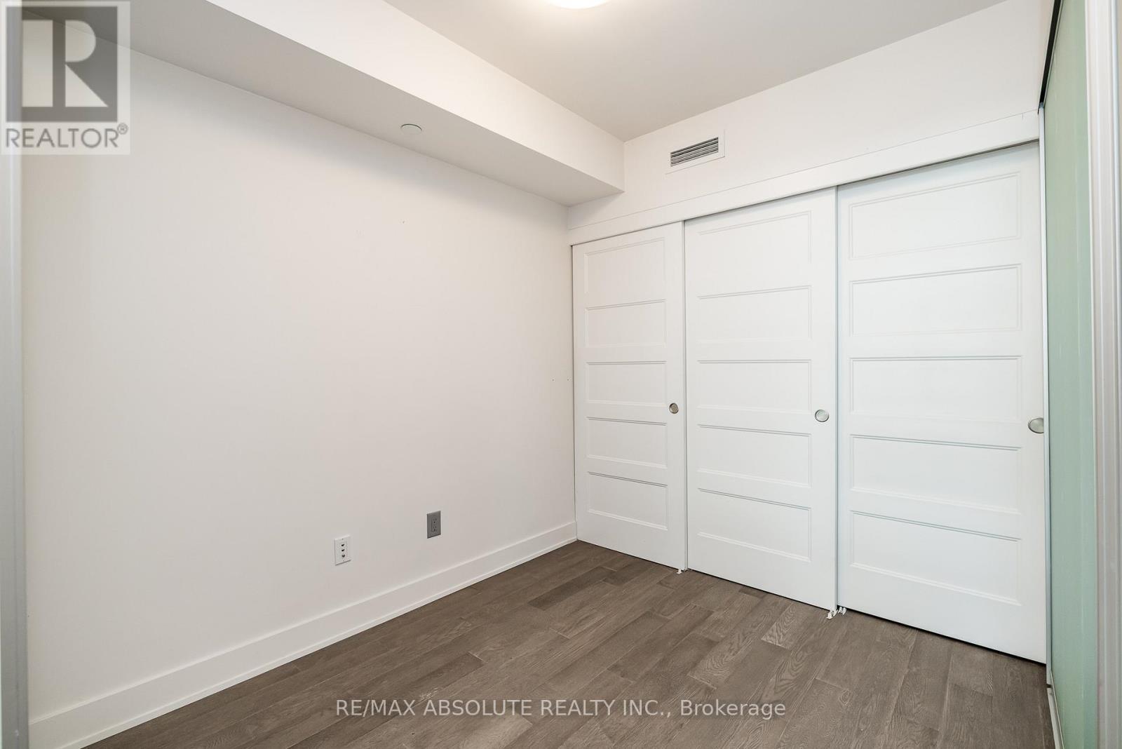 209 - 411 Mackay Street