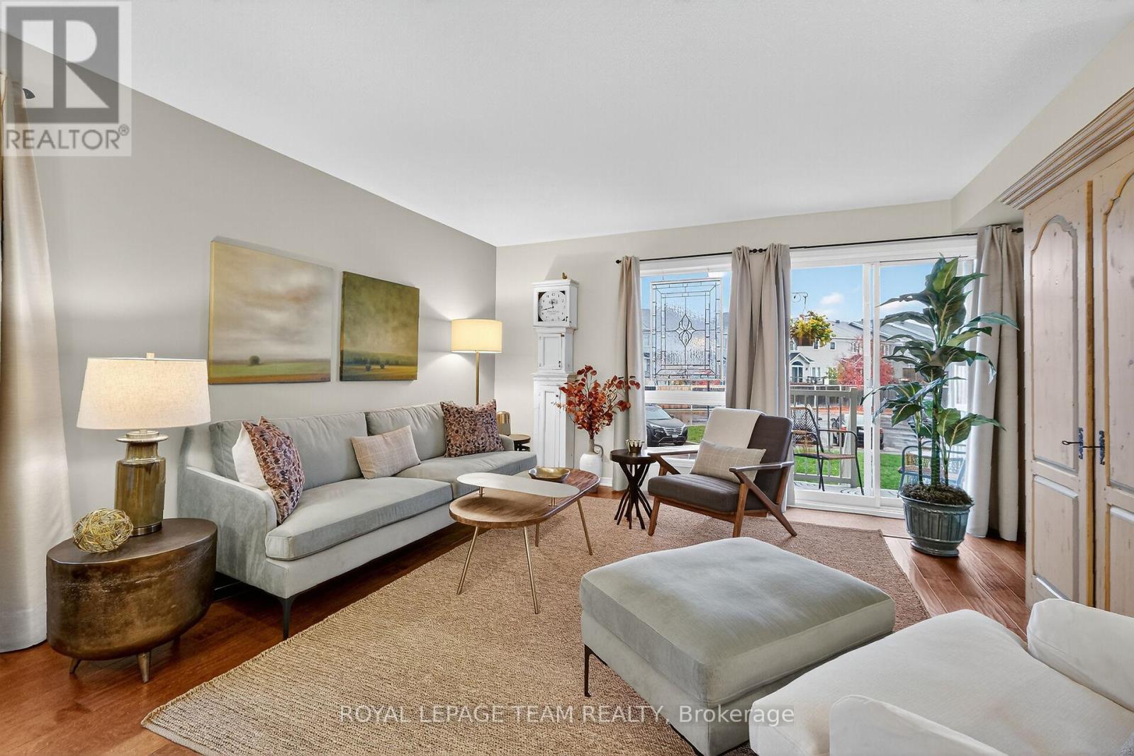 548 Lakeridge Drive Ne