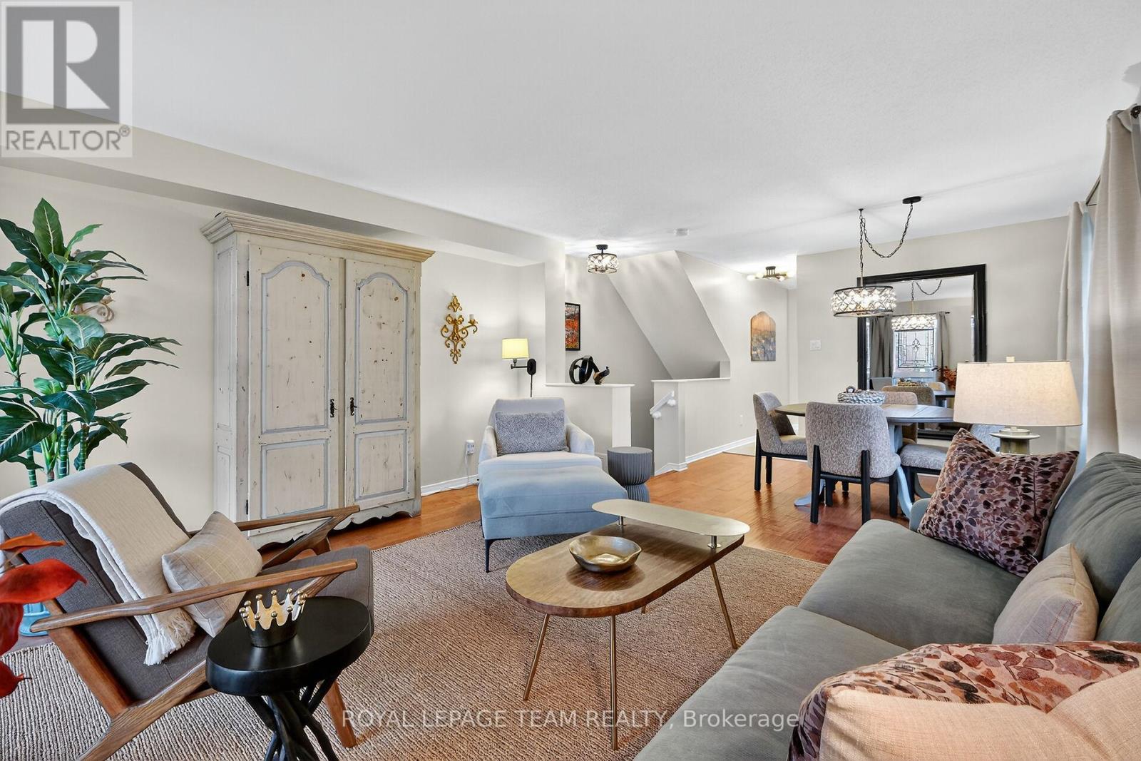 548 Lakeridge Drive Ne