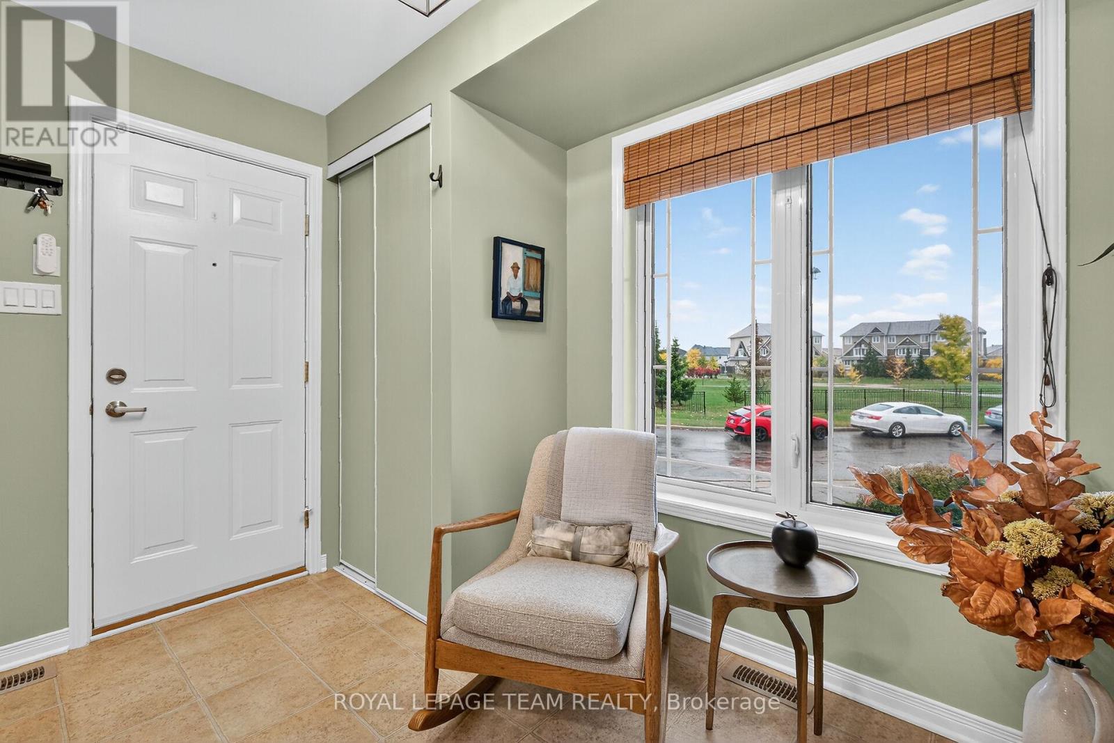 548 Lakeridge Drive Ne