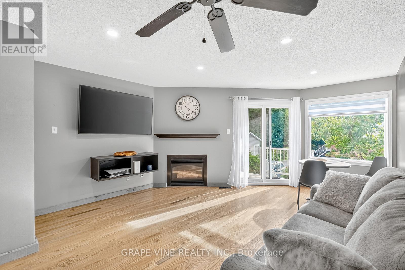 11 - 1400 Wildberry Court