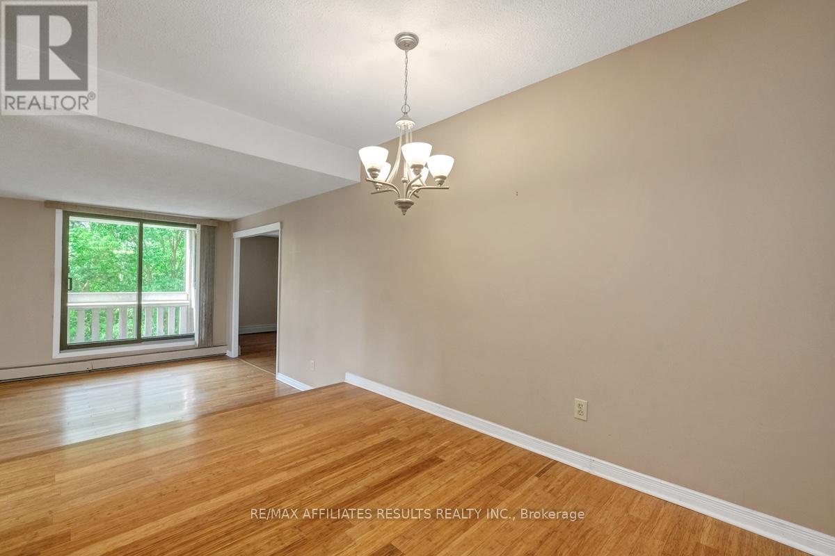 304 - 415 Greenview Avenue