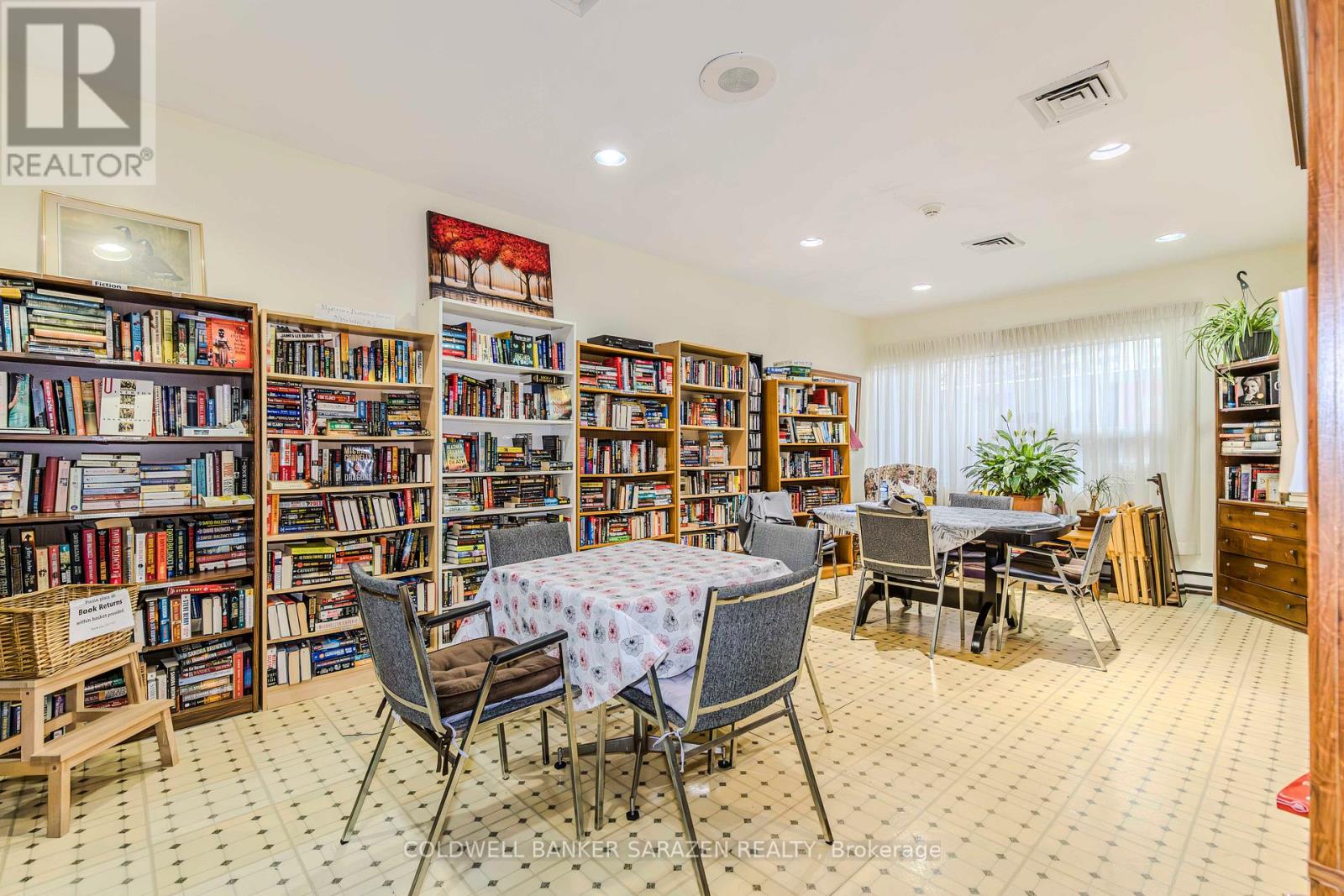 901 - 1380 Prince Of Wales Drive