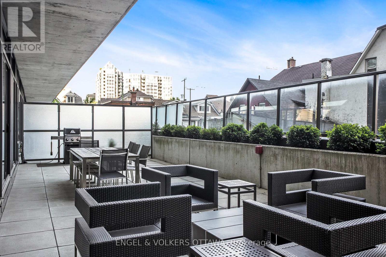 1113 - 224 Lyon Street