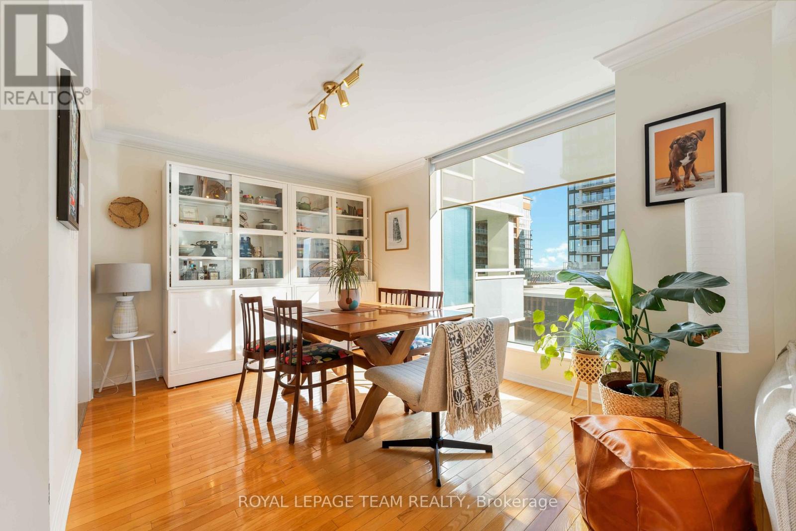 1806 - 160 George Street