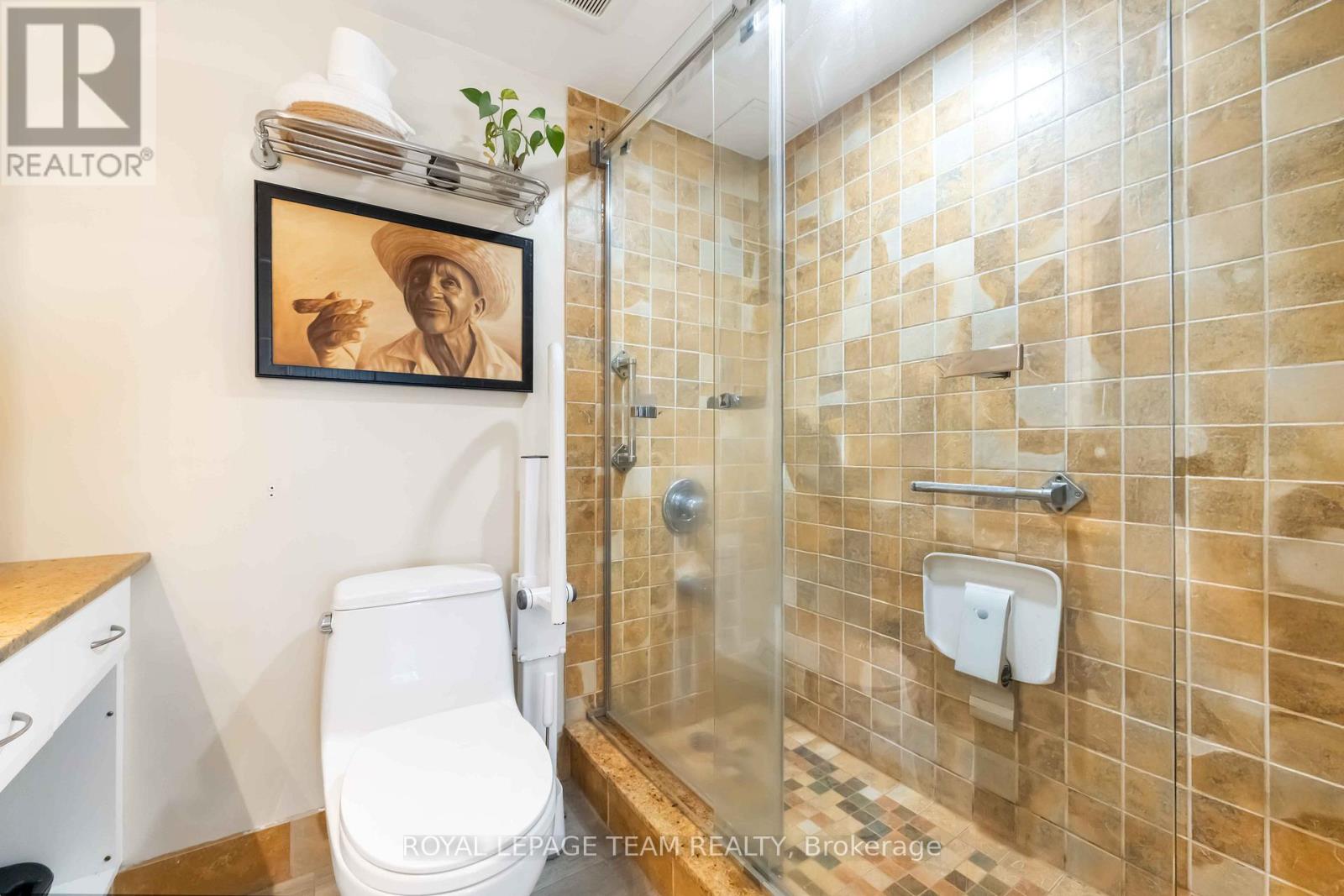 1806 - 160 George Street