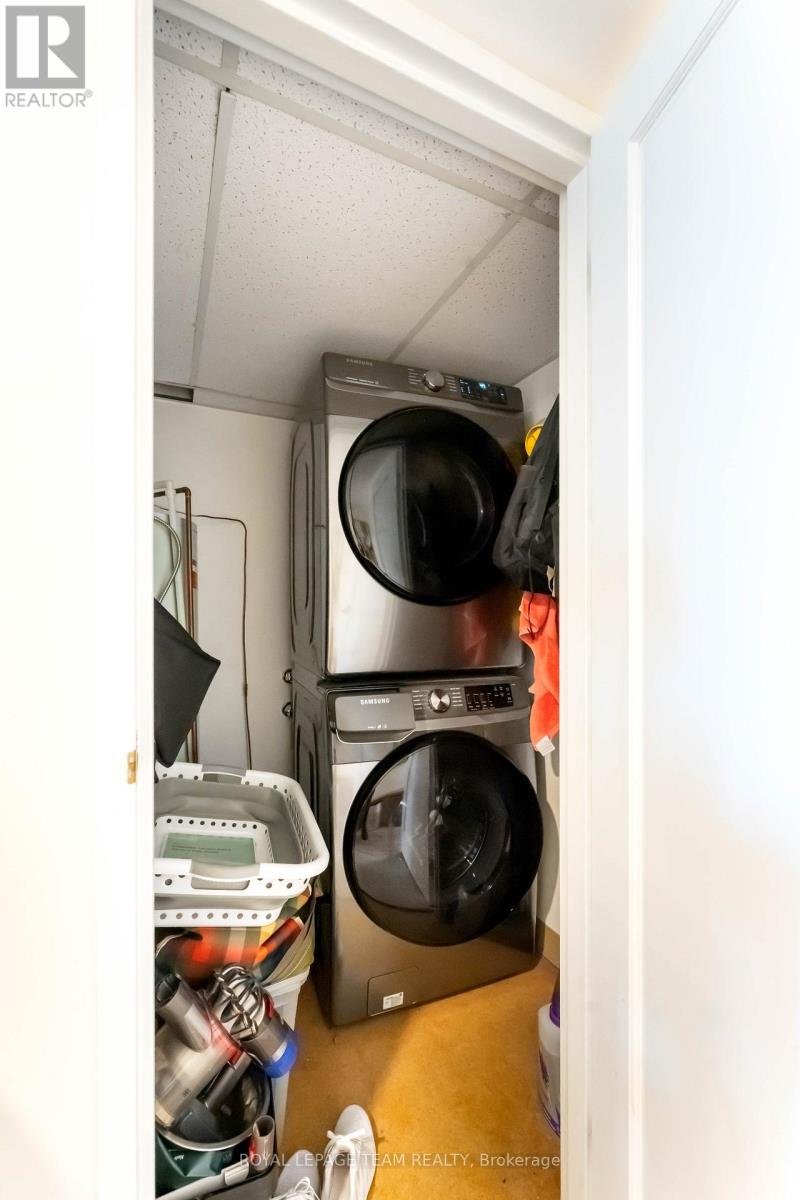 1806 - 160 George Street