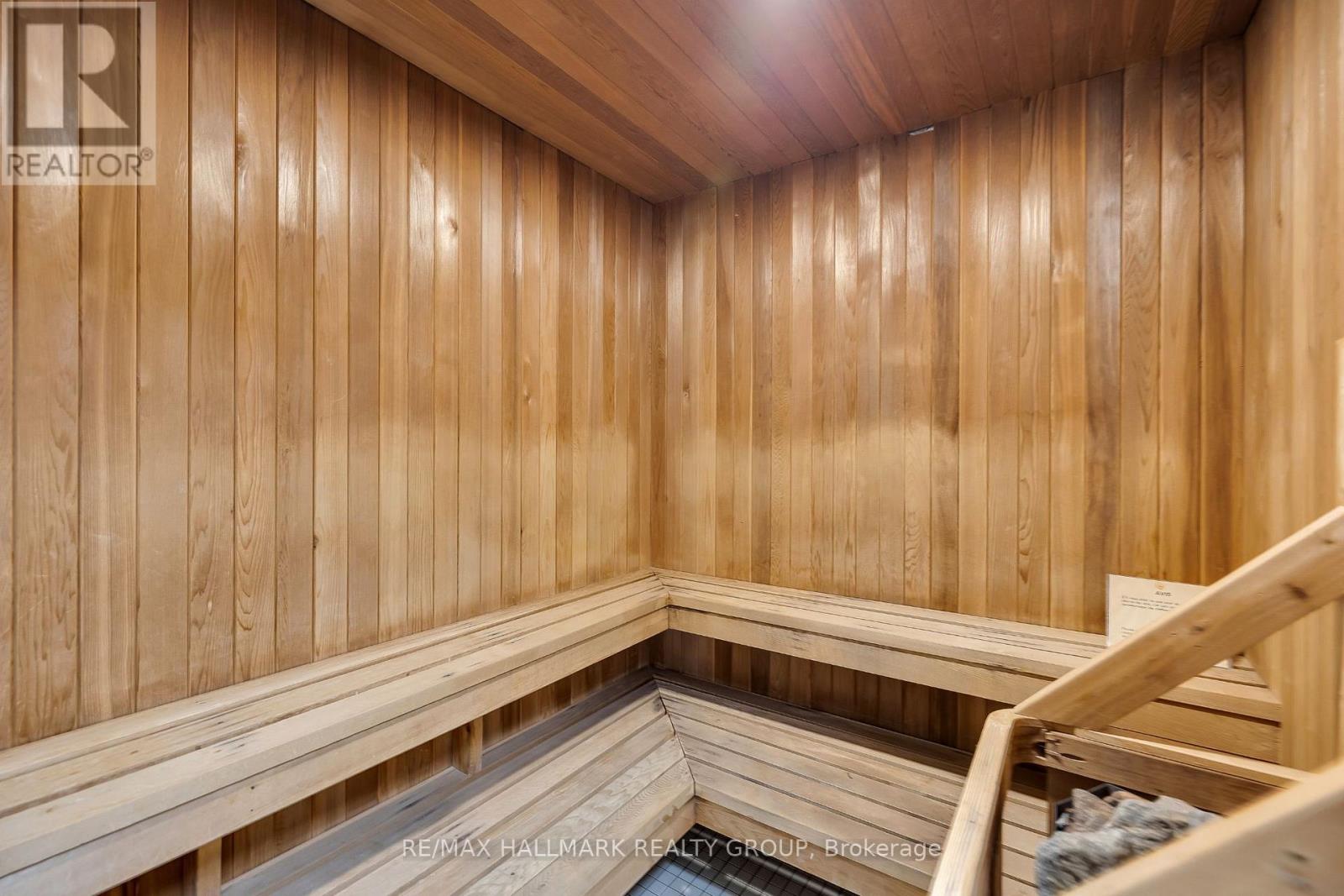 503 - 3105 Carling Avenue