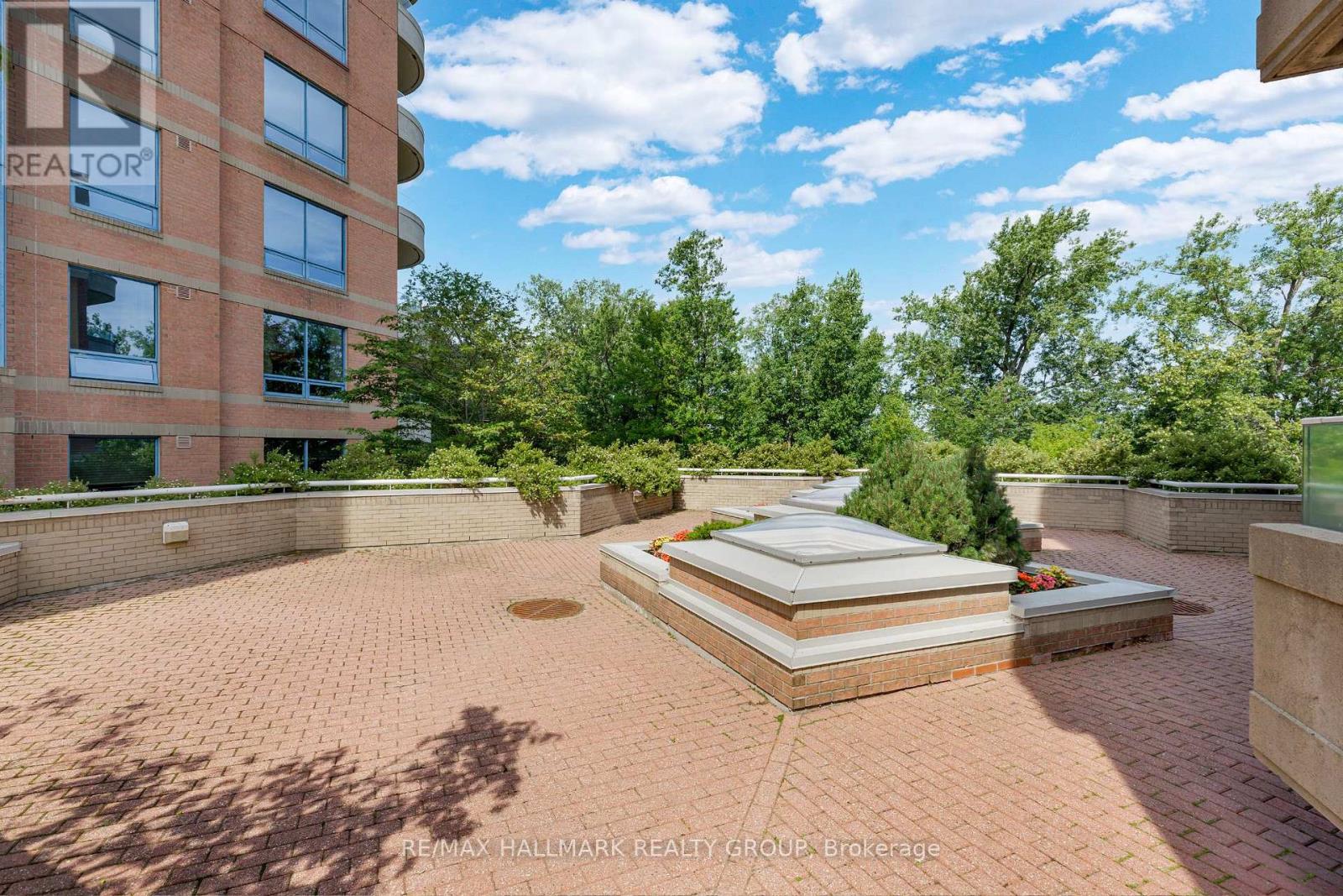 503 - 3105 Carling Avenue