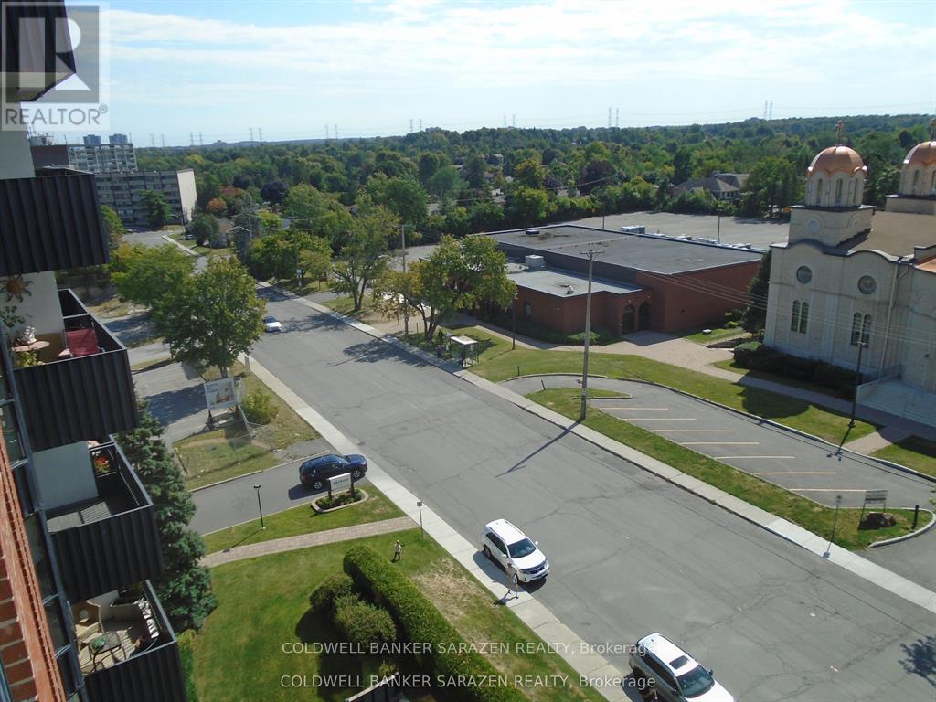 414 - 2951 Riverside Drive N