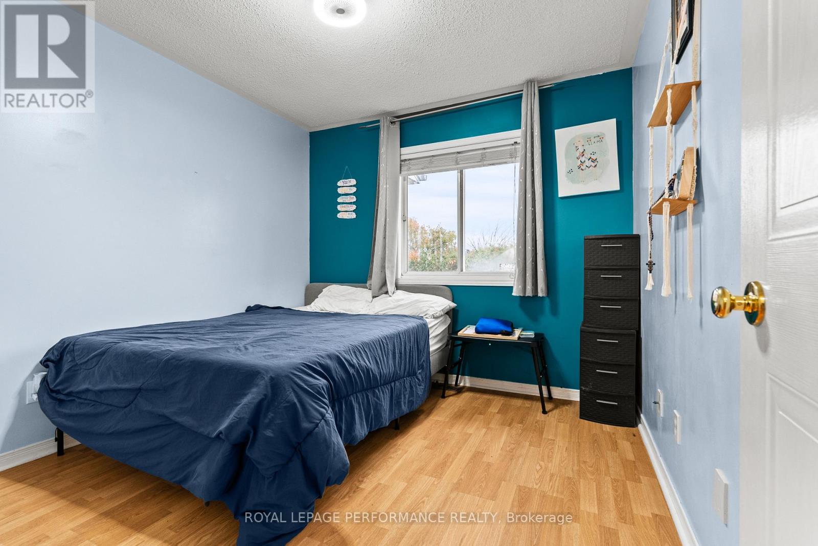 787 Hancock Crescent